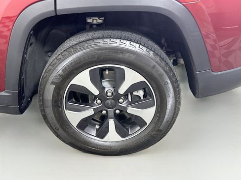 Used 2022 Jeep Grand Cherokee Limited 4xe AWD/4WD image 11