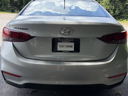 Used 2018 Hyundai Accent SE FWD image 4