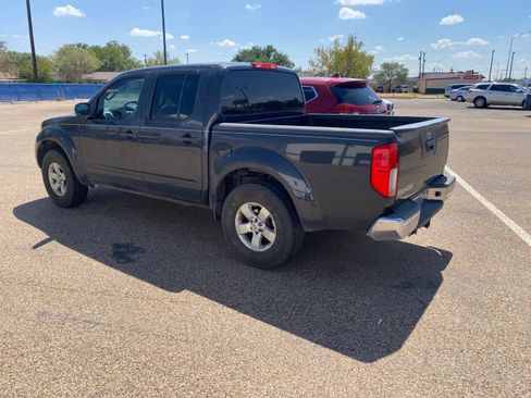 Used 2013 Nissan Frontier SV RWD image 9
