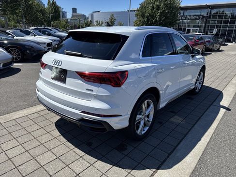 Used 2020 Audi Q3 2.0T Premium Plus w/ Premium Plus Package AWD/4WD image 5