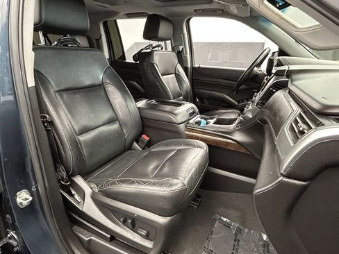 Used 2020 Chevrolet Suburban LT RWD image 51