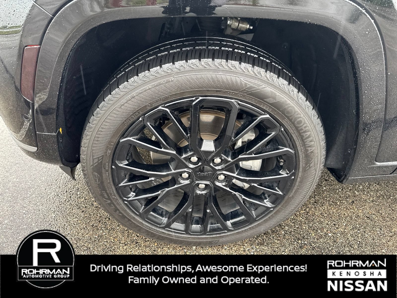 Used 2021 Jeep Grand Cherokee L Summit AWD/4WD image 11