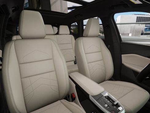 Used 2025 BMW X1 xDrive28i w/ Convenience Package image 38