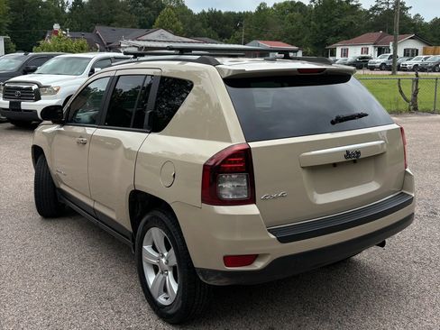 Used 2017 Jeep Compass Sport w/ Power Value Group AWD/4WD image 4
