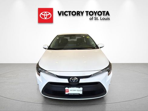 Used 2024 Toyota Corolla LE FWD image 8