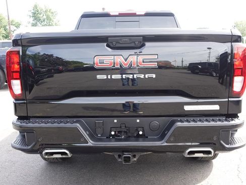 Used 2025 GMC Sierra 1500 Elevation w/ Elevation Premium Package AWD/4WD image 12