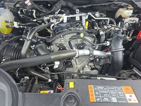 Used 2025 Ford Ranger XLT AWD/4WD image 13