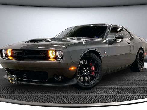 Used 2023 Dodge Challenger R/T Scat Pack w/ Plus Package RWD image 3
