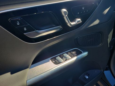 Certified 2026 Mercedes-Benz GLC 300 image 18