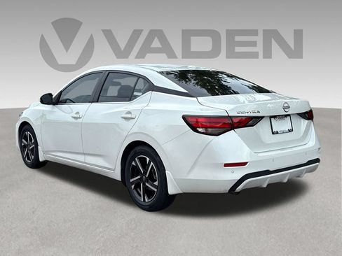 Used 2025 Nissan Sentra SV FWD image 25