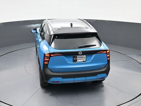 New 2026 Nissan Kicks SR w/ SR Premium Package FWD image 29
