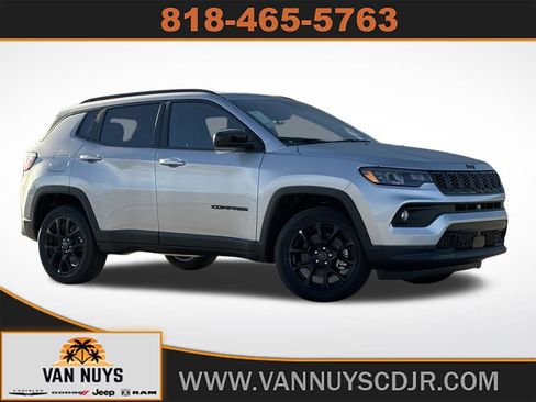 New 2026 Jeep Compass Altitude image 1