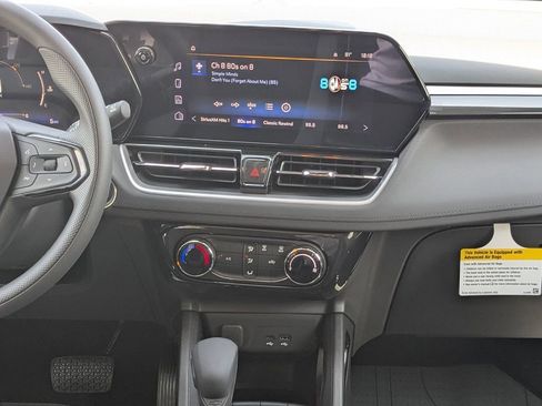 New 2026 Chevrolet TrailBlazer LT w/ Driver Confidence Package FWD image 17