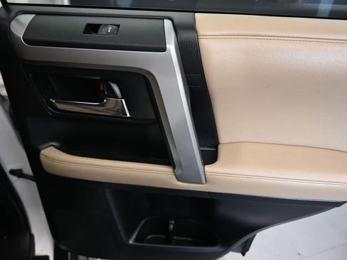 Used 2019 Toyota 4Runner SR5 image 38