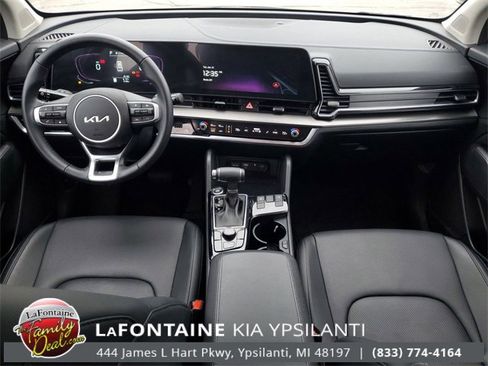 Certified 2025 Kia Sportage EX image 57