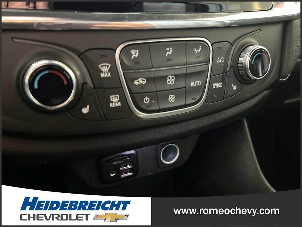 Certified 2023 Chevrolet Traverse LT w/ LT Premium Package AWD/4WD image 23