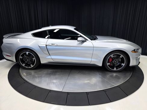 Used 2019 Ford Mustang GT Premium w/ Equipment Group 401A RWD image 15
