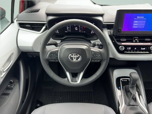 Used 2026 Toyota Corolla SE FWD image 11