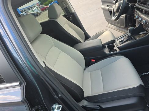 Used 2024 Honda CR-V EX image 26
