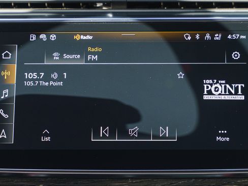 Used 2023 Audi Q7 Premium w/ Convenience Package image 13