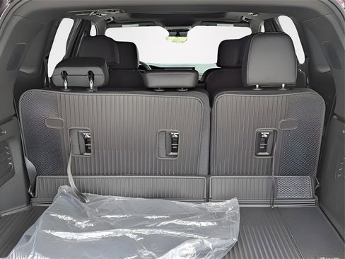 New 2026 GMC Acadia Elevation w/ Black Edition image 14