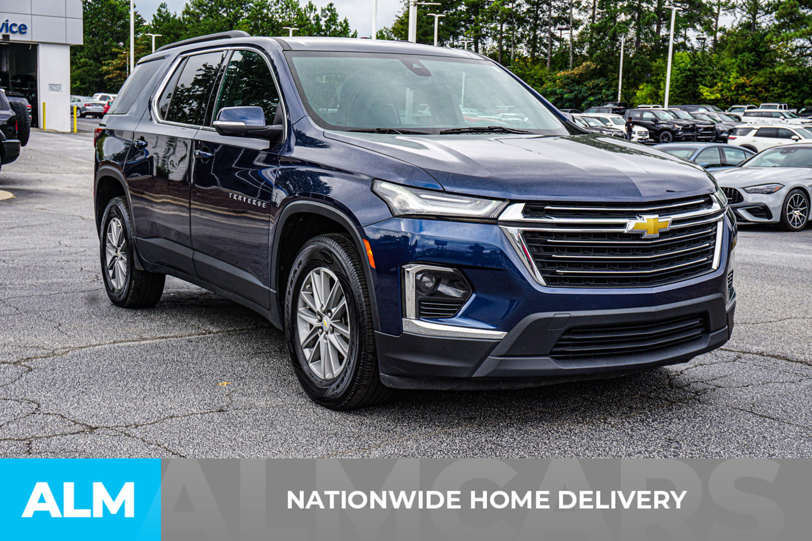 Used 2022 Chevrolet Traverse LT FWD image 5