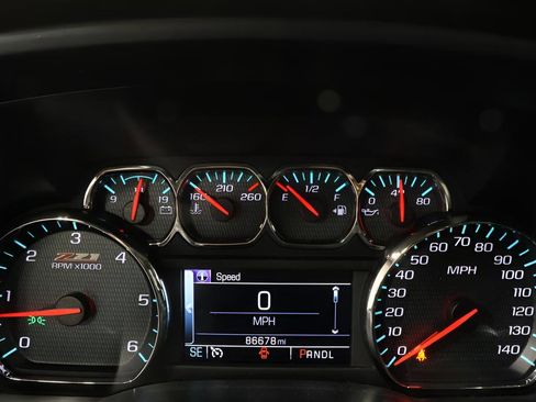 Used 2018 Chevrolet Silverado 1500 LT w/ All Star Edition image 13