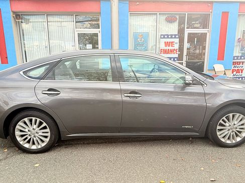 Used 2013 Toyota Avalon XLE Touring image 13
