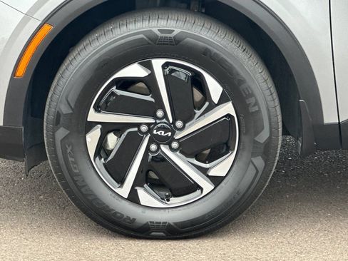 Certified 2025 Kia Sportage LX AWD/4WD image 24