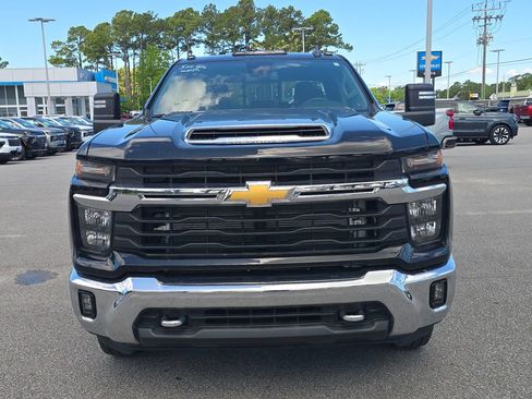 Used 2024 Chevrolet Silverado 3500 LT w/ Convenience Package AWD/4WD image 8