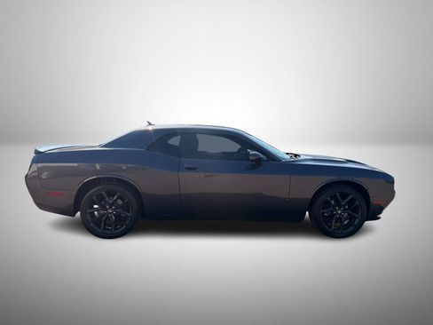 Used 2021 Dodge Challenger SXT w/ Driver Convenience Group RWD image 5