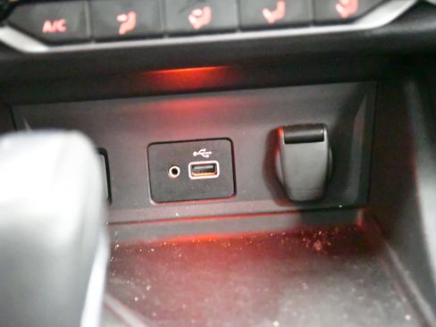 Used 2025 Nissan Sentra S FWD image 28