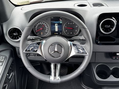 New 2025 Mercedes-Benz Sprinter 2500 image 22