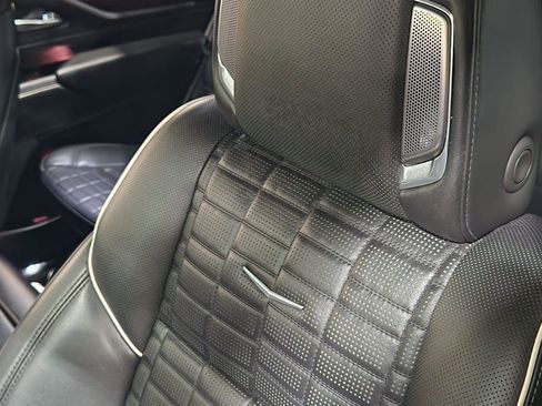 Used 2021 Cadillac Escalade Premium Luxury Platinum image 34