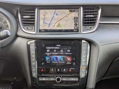 Used 2023 INFINITI QX50 Sport image 19