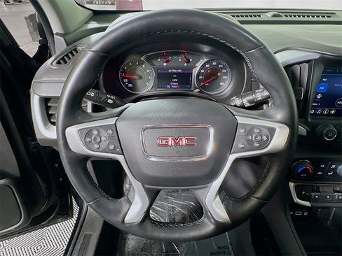 Used 2023 GMC Terrain SLT image 11