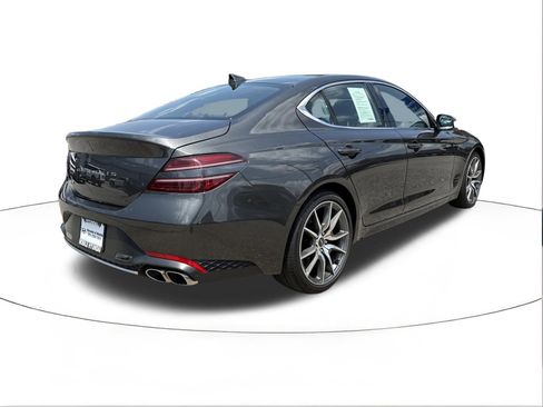 Used 2023 Genesis G70 2.0T RWD image 3