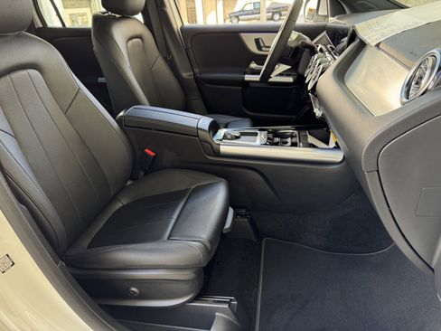 New 2025 Mercedes-Benz GLA 250 image 13