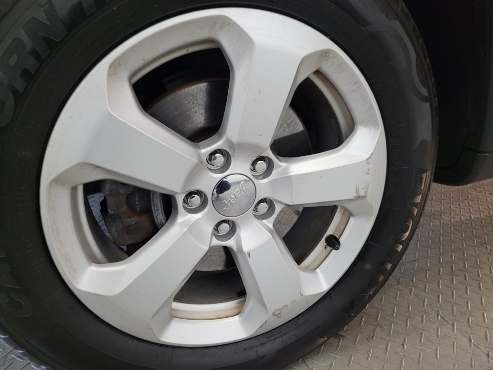 Used 2018 Jeep Compass Latitude AWD/4WD image 31