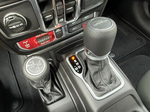 New 2026 Jeep Gladiator Mojave image 28