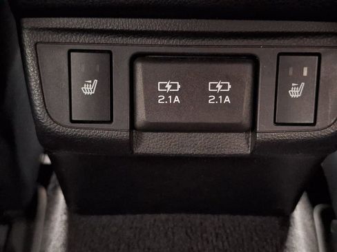 Used 2019 Subaru Outback 2.5i Limited w/ Popular Package #2 AWD/4WD image 19