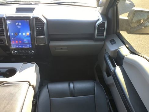 Used 2019 Ford F150 XLT w/ Equipment Group 302A Luxury image 12