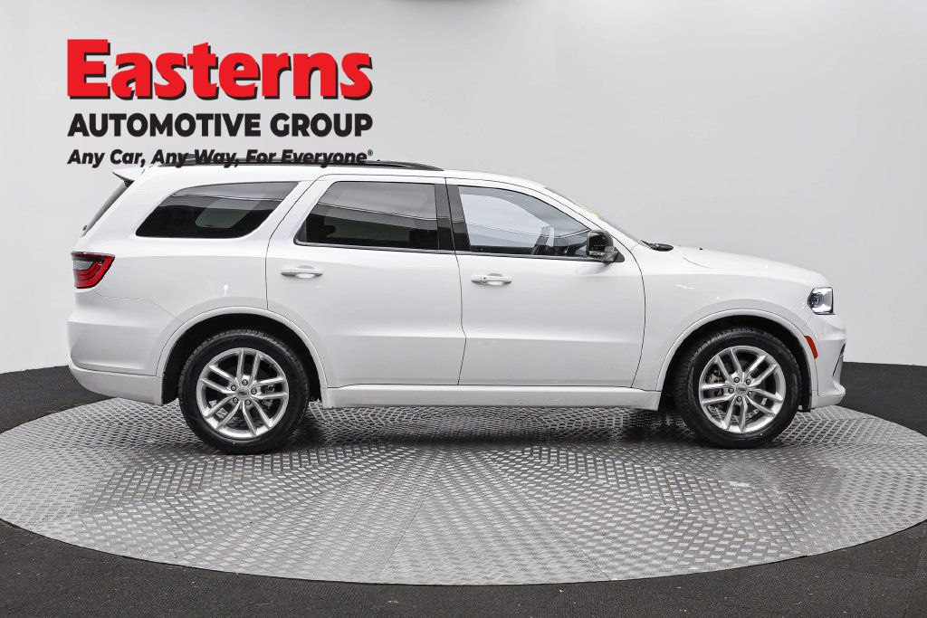 Used 2024 Dodge Durango GT RWD image 6