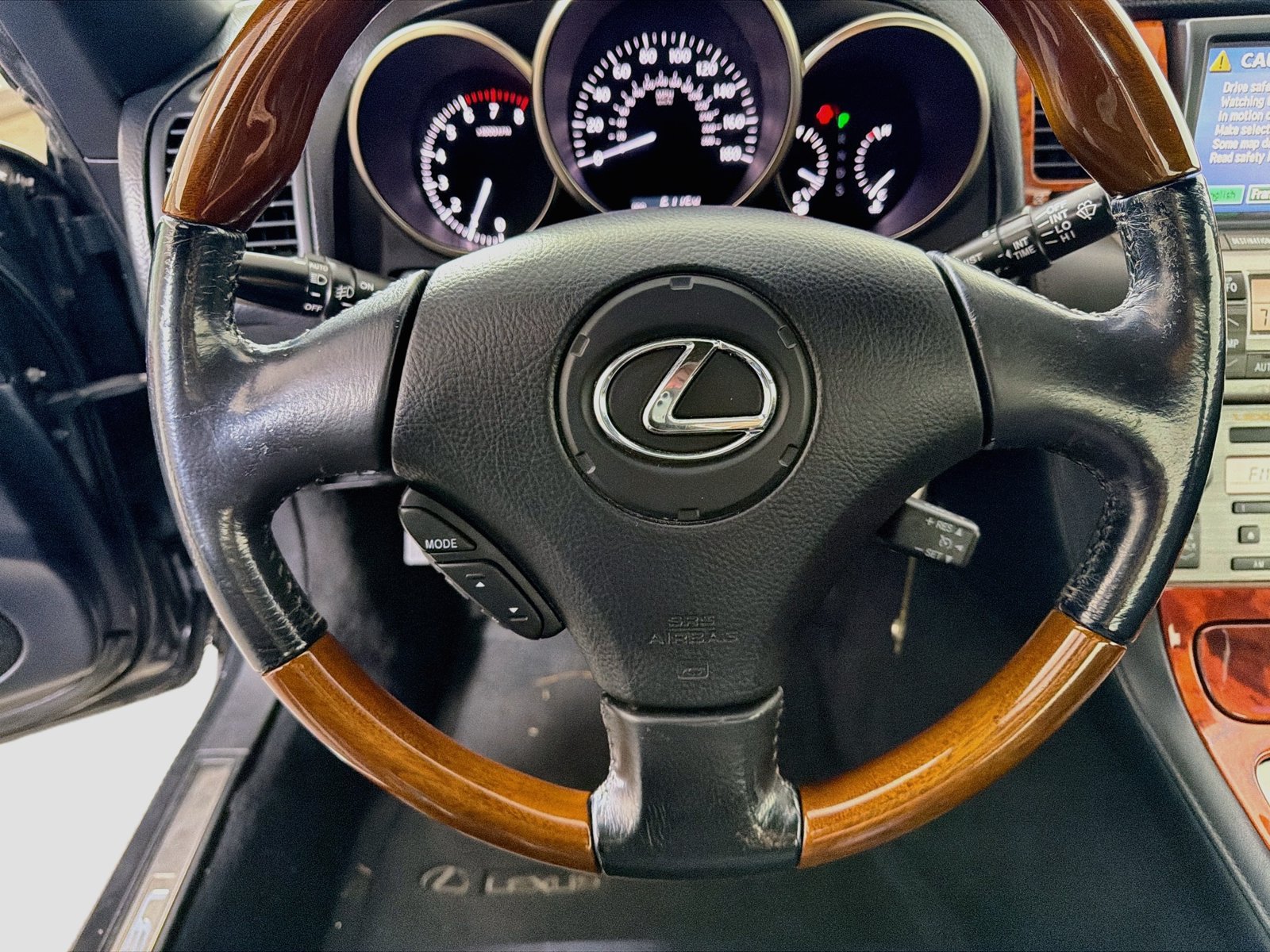 Used 2007 Lexus SC 430 Convertible RWD image 13