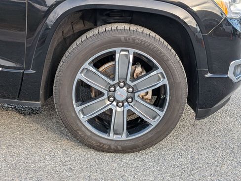 Used 2018 GMC Acadia Denali w/ Technology Package image 12