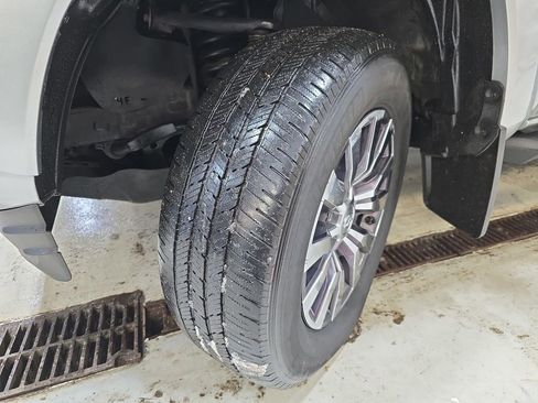 Certified 2022 Toyota Tacoma Limited image 37