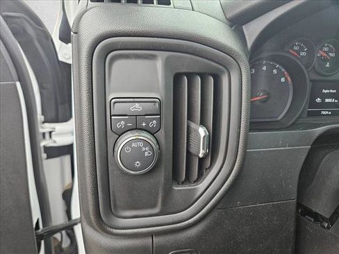 Used 2019 Chevrolet Silverado 1500 Custom image 18