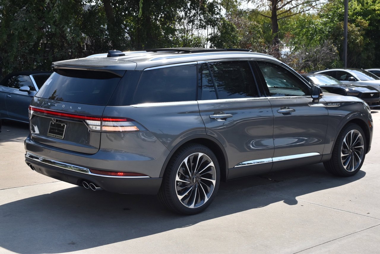 New 2027 Lincoln Aviator Reserve AWD/4WD image 6