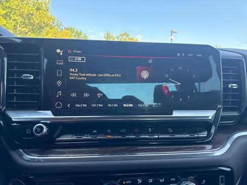 Used 2024 GMC Sierra 1500 Elevation w/ X31 Off-Road Package AWD/4WD image 33