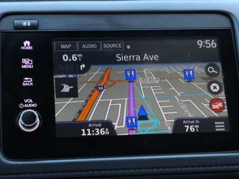 Used 2019 Honda HR-V Touring image 28